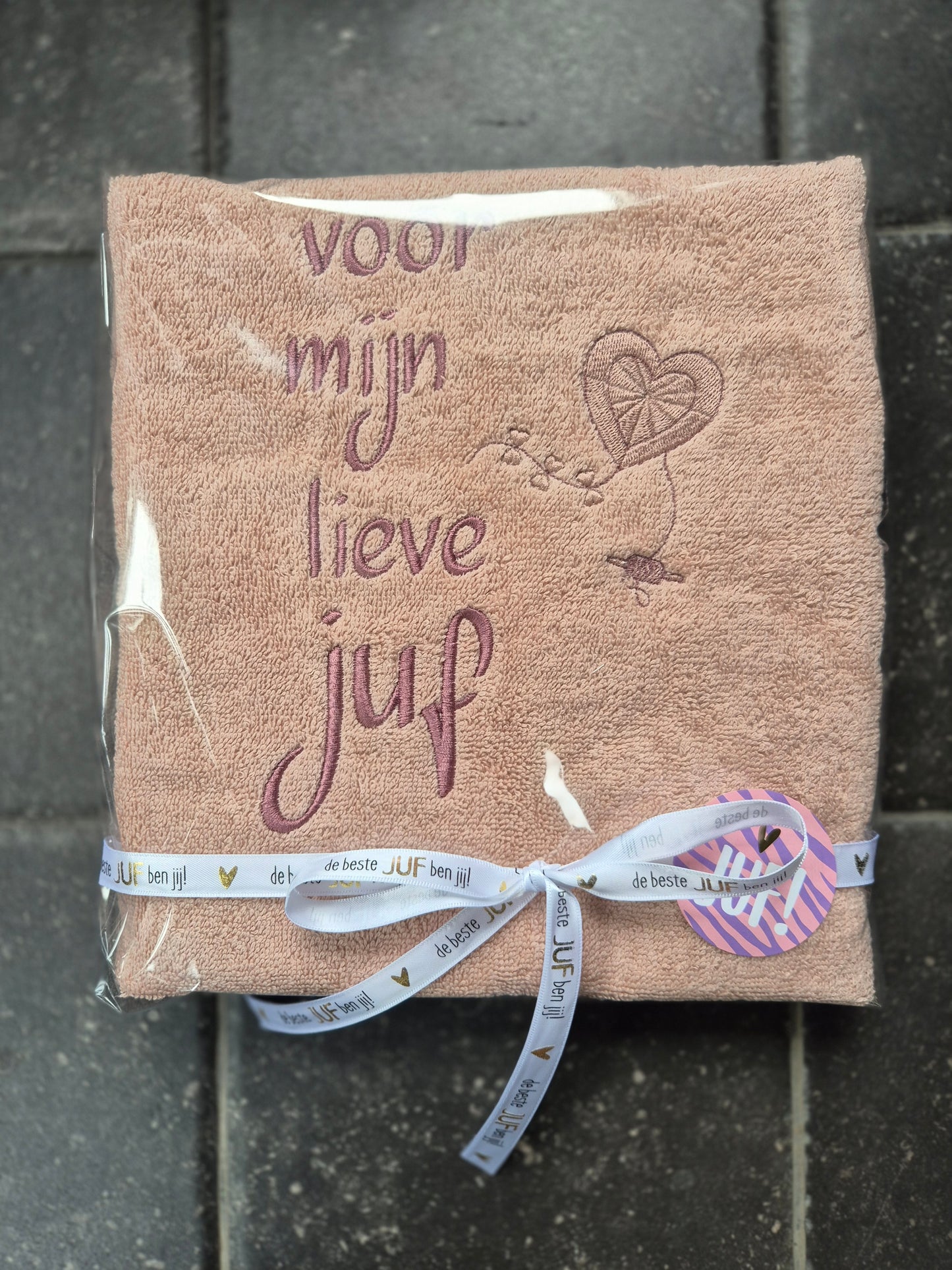 Handdoek met geborduurde tekst voor mijn lieve juf