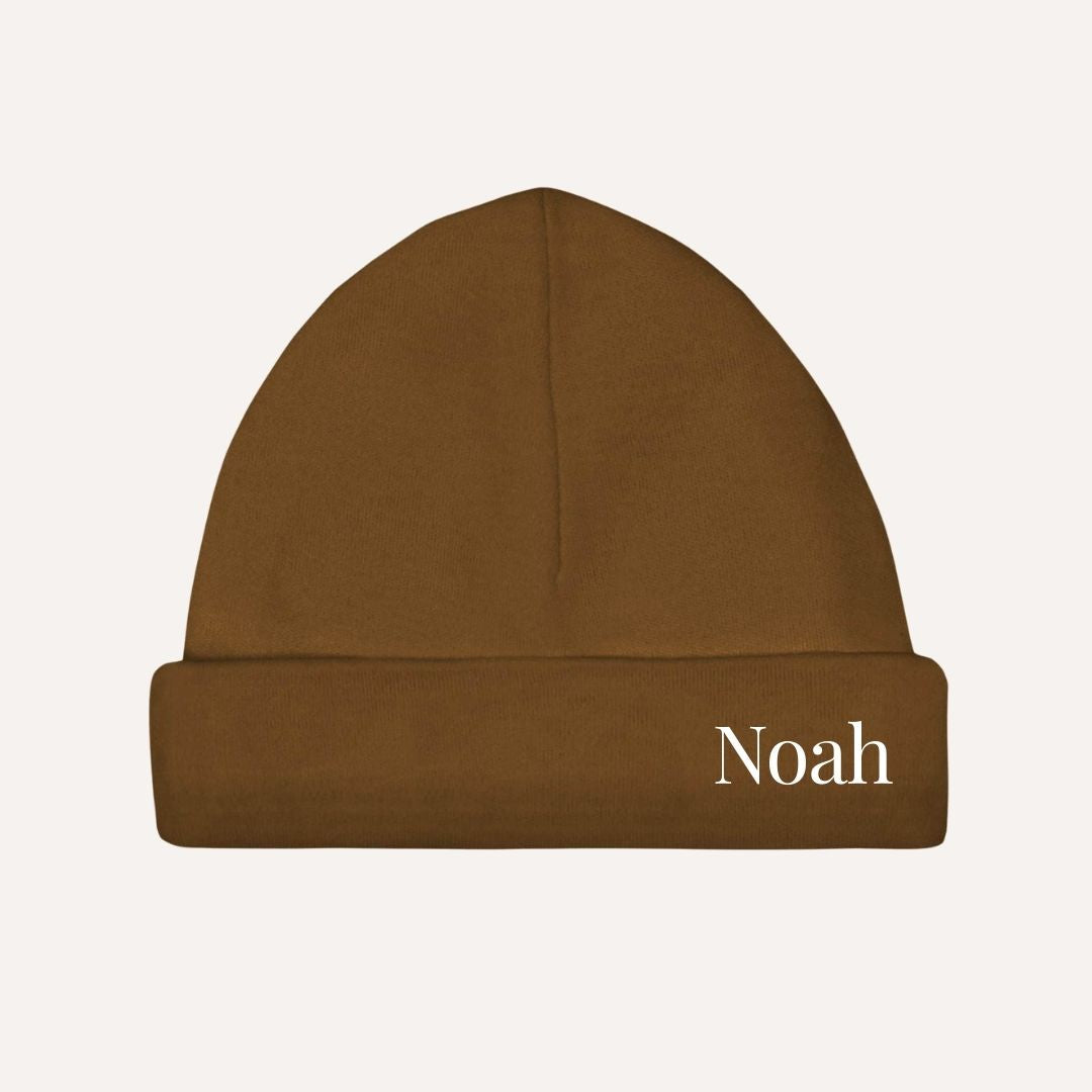Newborn muts met naam (verschillende kleuren)