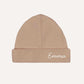 Newborn muts met naam (verschillende kleuren)