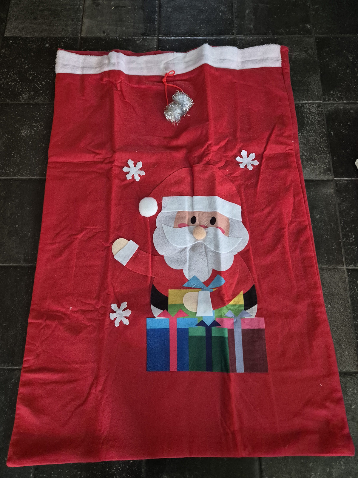Kerstzak met geborduurde naam