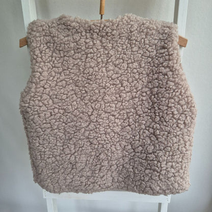 Teddyvest met naam (verschillende kleuren) - maat 92/98