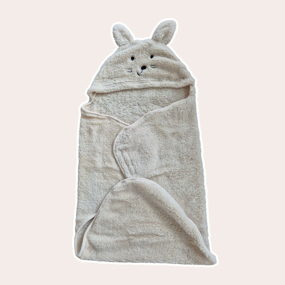 Fluffy wikkeldeken met naam - ecru